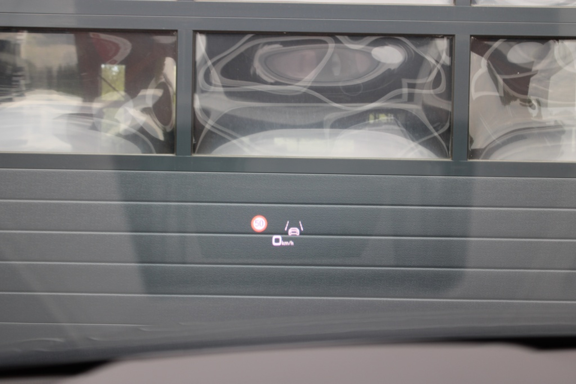 44736620-27.jpg